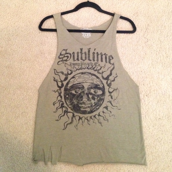 DIY vintage Sublime tee shirt to tank