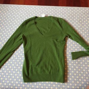 SALE ❗️Jcrew 100% cashmere v-neck sweater