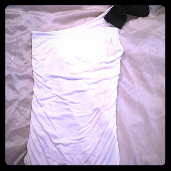 Cute White One Shoulder top!