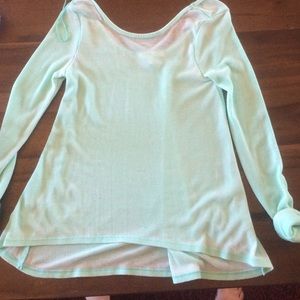 Super cute, ombré blue long sleeve top