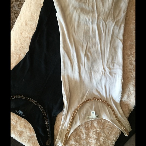 🔵Banana Republic tank tops (2) - Picture 2 of 4