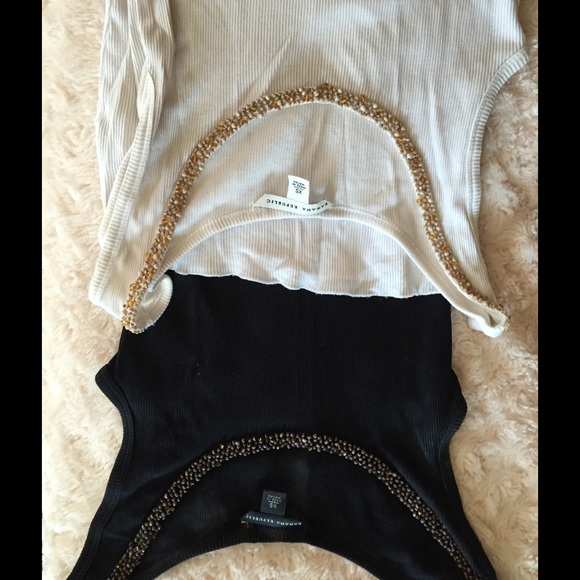 🔵Banana Republic tank tops (2) - Picture 3 of 4