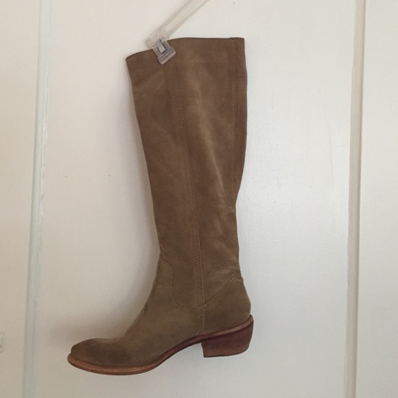 Bronx Shoes - Bronx Pull On Suede Boot