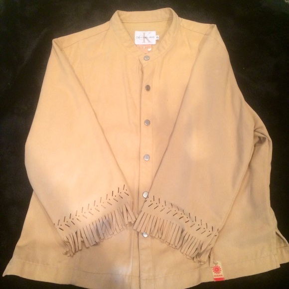 TRENDY fringe shirt or blazer!