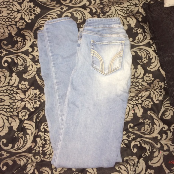 hollister stretchy jeans