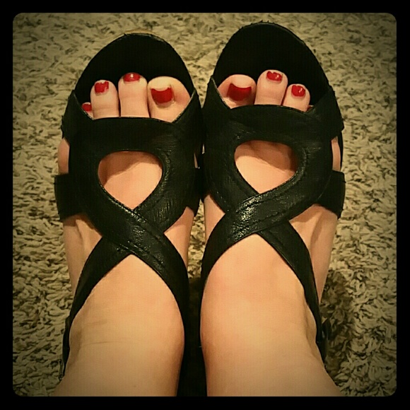 Nine West Black wedges