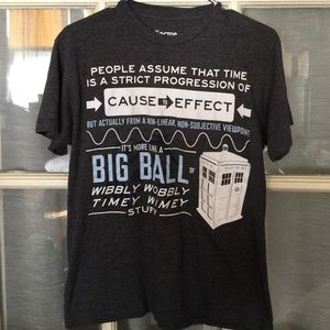 Doctor who t shirt.