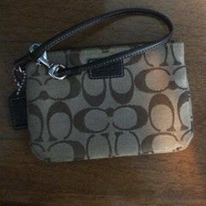 Wristlet