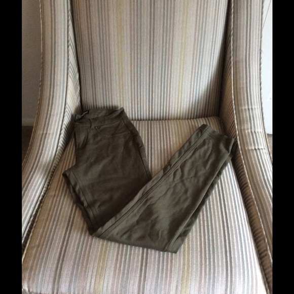 Olive green leggings