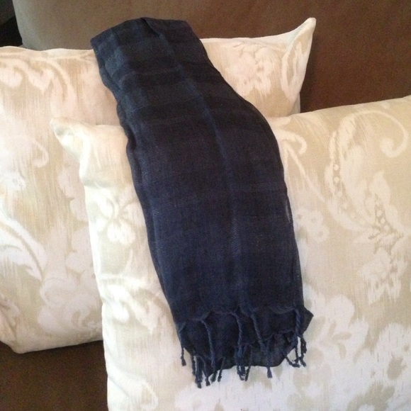 American Eagle Scarf - Picture 1 of 3