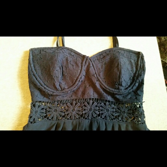 Navy blue dress! - Picture 3 of 4