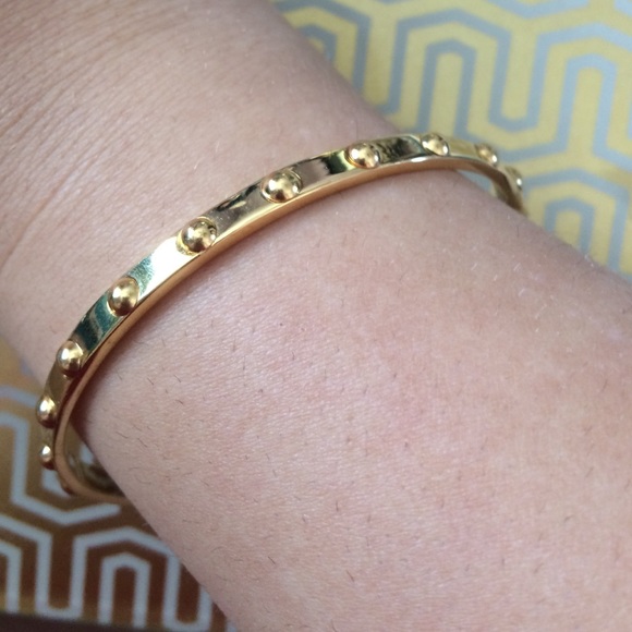 Gold bangle