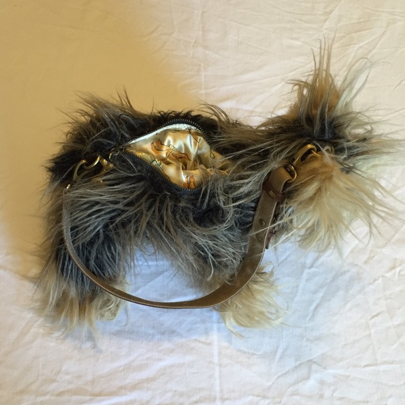 Adorable Yorkie Purse!🎉HP!🎉Best In Bags! - Picture 2 of 4