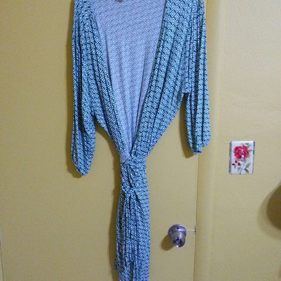 ***SOLD*** (in bundle) Old navy wrap dress