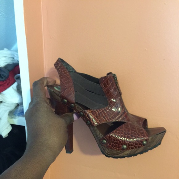 Jessica Simpson Brown Heel Sandals