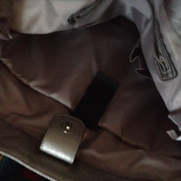 Handbag - Picture 3 of 3