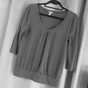 Old Navy Size Small Gray 3/4 Length Sleeved Top