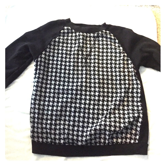 Mossimo Size XS Houndstooth Sweater