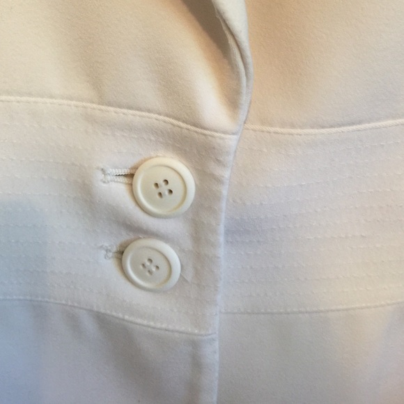 White jacket - Picture 2 of 3