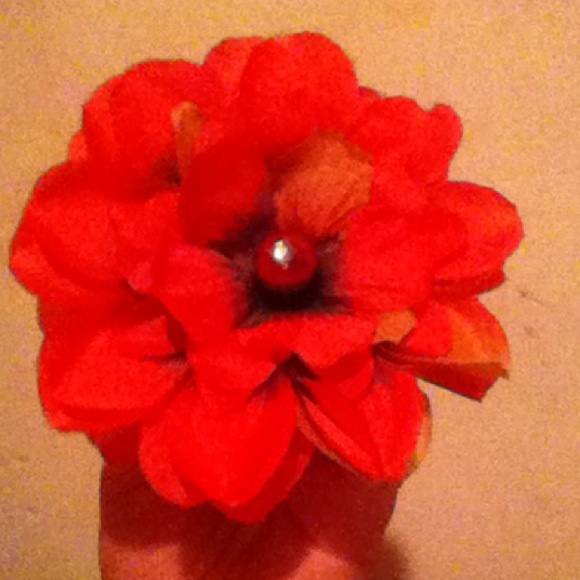 Pink and gold flower clip