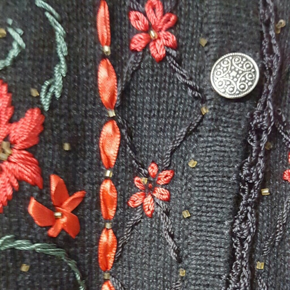 Fun for the holidays...embroidered flower sweater - Picture 2 of 4