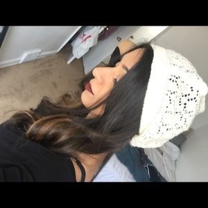 F21 Cream Knit Beret