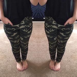 Mid rise camo jeans