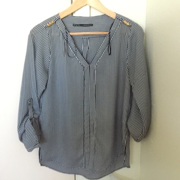Sold through 🅿️🅿️Zara top