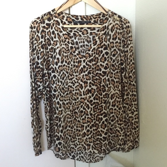 Sold through 🅿️🅿️Zara top