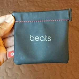 Beats by dre earphone case