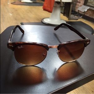 Ray-ban sunglasses. Size 51