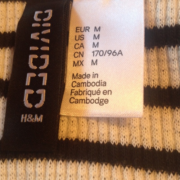 Black and White Striped Crop Top - Picture 4 of 4