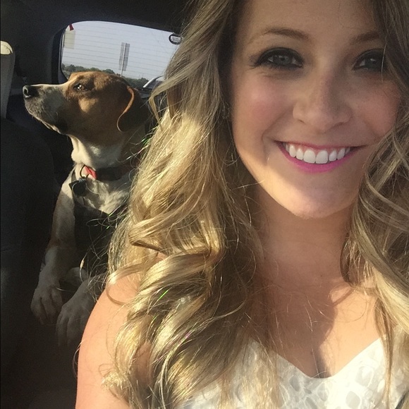 Follow me @4Lindz 😘❤️💋💃🏼🍷 - Picture 7 of 8