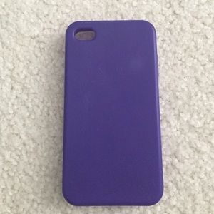 Purple rubber iPhone 4/4s case.