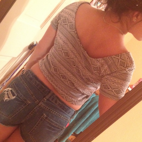 Pale Pink and Black Tribal Print Crop Top - Picture 2 of 4