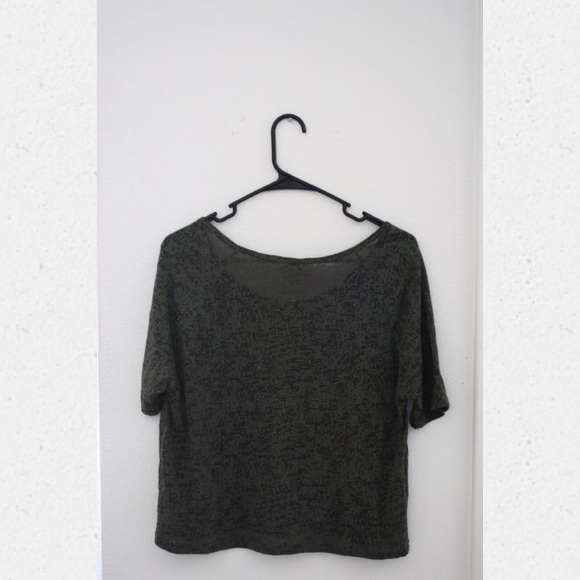 Top - Picture 2 of 3