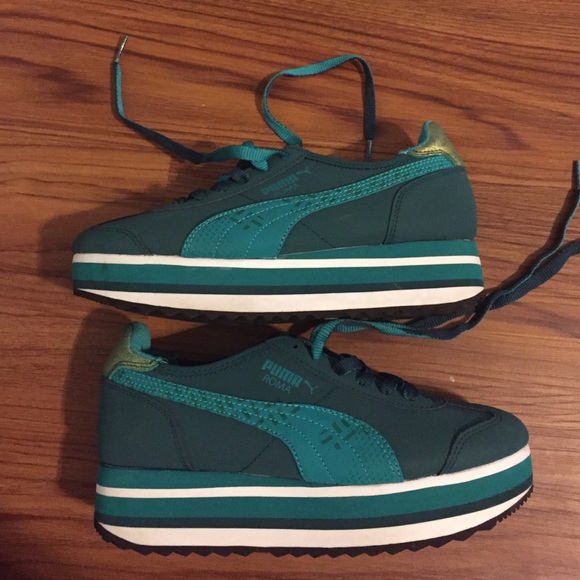 Shoes - Picture 3 of 3