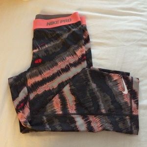 Nike Pro Capris