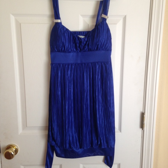 WORN ONCE FORMAL DRESS