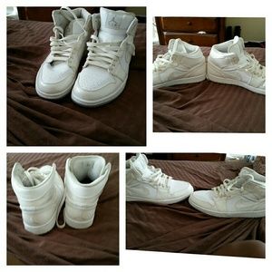 Air Jordan retro 1s