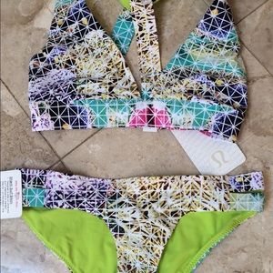 Lululemon Shanti Surf bikini size 4 paradise grid