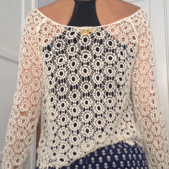 crochet top - Picture 2 of 4