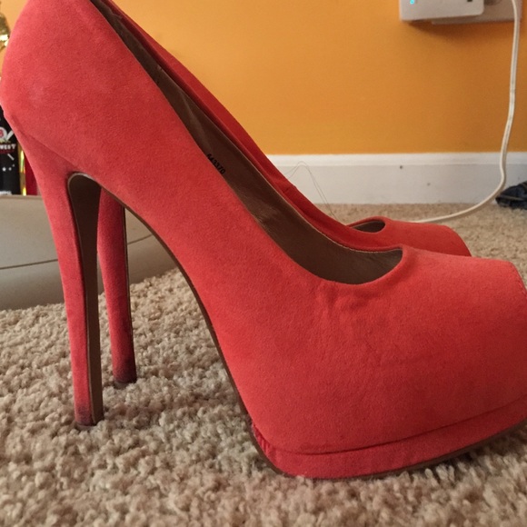 Shoes - Picture 1 of 1