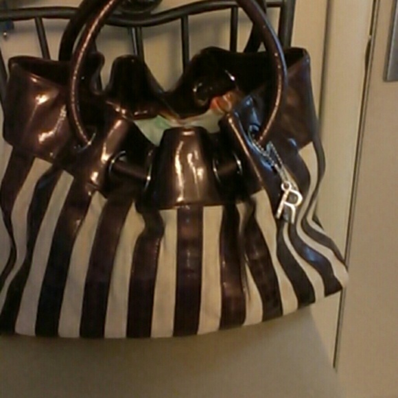 Large purse - Picture 1 of 3