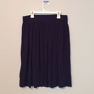 Navy accordion style skirt