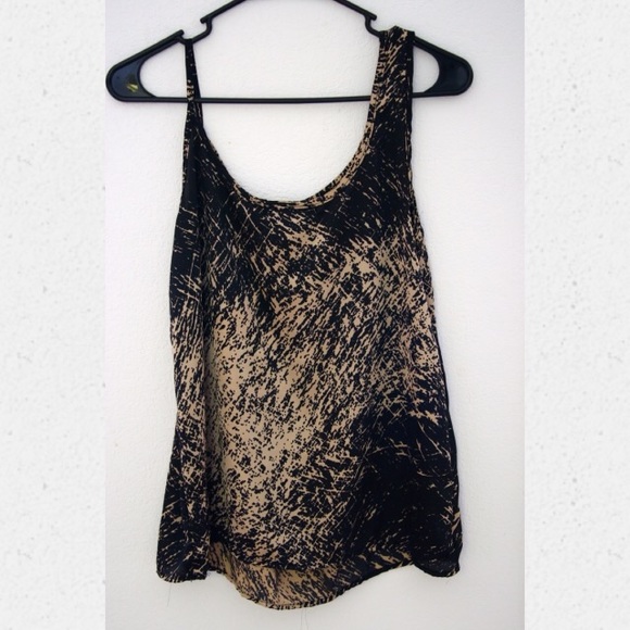 Top - Picture 2 of 3