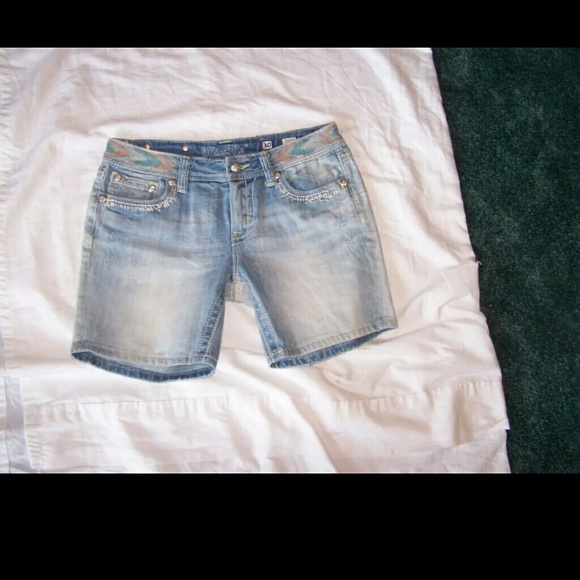 Miss Me Shorts Size 30