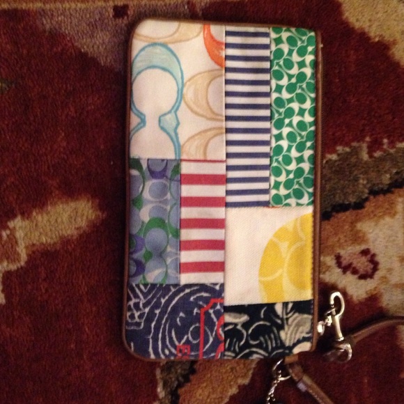 Coach leatherwear wrislet - Picture 3 of 4