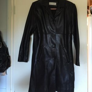FINAL REDUCTION. Ladies leather coat