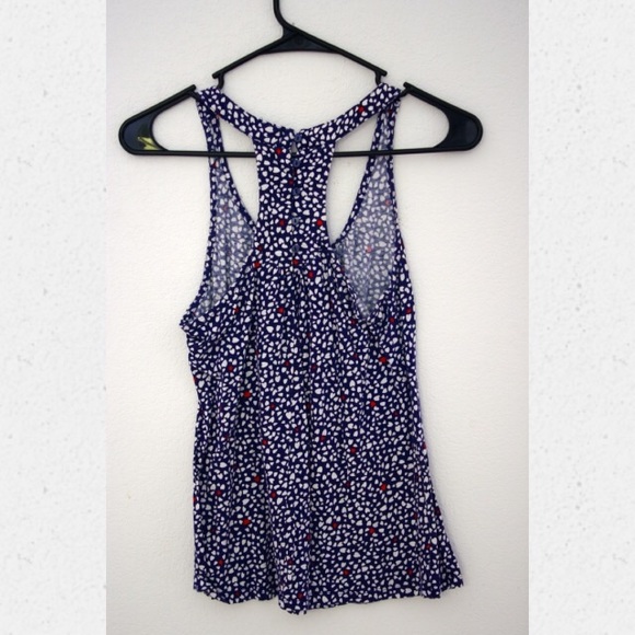 Top - Picture 2 of 3